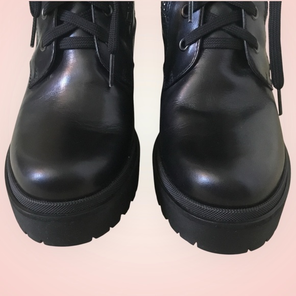 Moncler Viviane Leather Ankle Boots - Picture 8 of 16